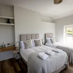Coastal View House 4*