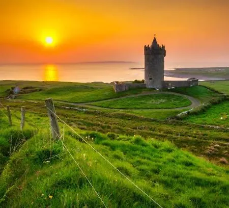 Coastal View House 4*