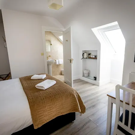 Pensión Coastal View House 4*