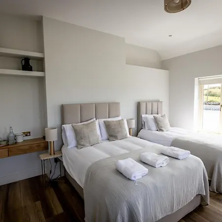 Coastal View House 4*